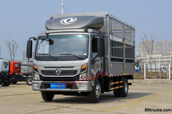 Dongfeng Kangluwei Wide Body 2.5L diesel 180 hp 4X2(6 wheels) Fast Gear 8-speed 3.825m half-row stake truck Exterior (3) | 86Trucks