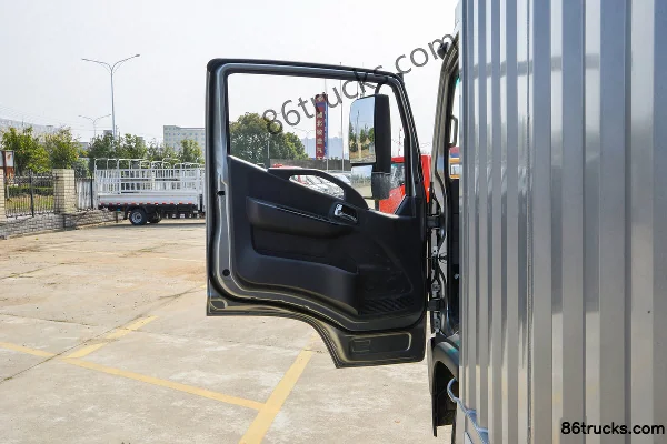 Dongfeng D6-L diesel 180 ch 4X2(6 roues) 4,17 m cabine simple fourgon léger (1) | 86Trucks