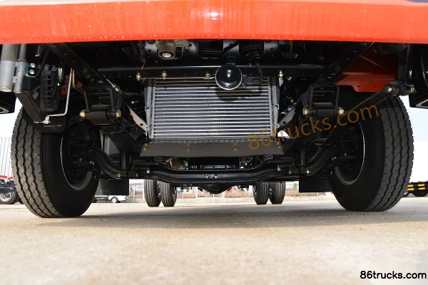 Dongfeng Xingyun K6-L 2.5L Diesel 155 hp 4X2(6 wheels) WLY 6-Speed 4.2m Single Row Cage Light Truck Chassis (1) | 86Trucks