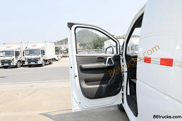Dongfeng Ruilida V6E 2025 2 places fourgon électrique pur CATL 41.86kWh Cabine (1) | 86Trucks