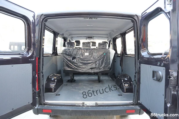 Dongfeng Yufeng V9+ 2023 136hp 2.0T Diesel 6-Seat Manual Front-Wheel Drive Short Wheelbase Low Roof Light Bus Cargo Box (2) | 86Trucks