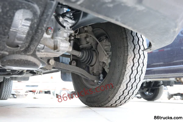 Dongfeng Yufeng V9+ 2023 143hp 2.3T Diesel 3-Seat Manual Rear-Wheel Drive Long Wheelbase High Roof Cargo Truck (Dual Rear Wheels) Chassis (3