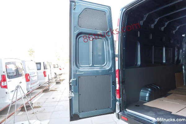 Dongfeng Yufeng V9+ 2023 143hp 2.3T Diesel 3-Seat Manual Rear-Wheel Drive Long Wheelbase High Roof Cargo Truck (Dual Rear Wheels) Cargo Box