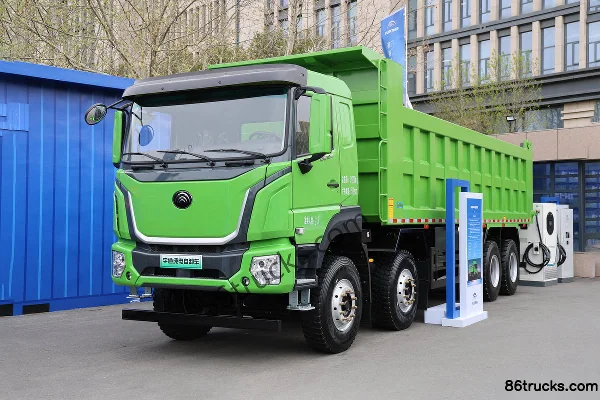 Yutong 31T 8X4(12 wheels) 8m Pure Electric Dump Truck CATL 400kWh Exterior (3) | 86Trucks