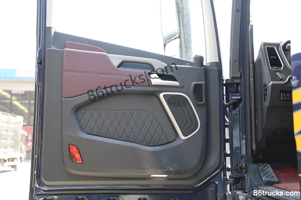 FAW Jiefang Qingdao Yingtu Business Class 580hp 6X4(10 wheels) LNG Automatic Tractor Truck (Hydraulic Retarder) Cab (2) | 86Trucks