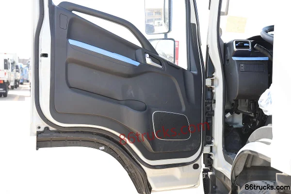 JAC Lingpao EV3 3.4T 3.7m Single Row Pure Electric Box Light Truck 41.86kWh 4X2(6 wheels) Cab (2) | 86Trucks