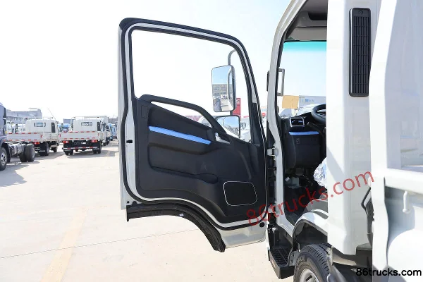 JAC Lingpao EV3 3.4T 3.7m Single Row Pure Electric Box Light Truck 41.86kWh 4X2(6 wheels) Cab (1) | 86Trucks