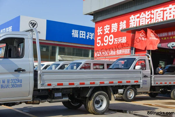 Changan Kuayue Wang X1 Comfort Edition 1.5L Gasoline 112 hp 4X2(6 wheels) 3.05m Single Row Flatbed Truck (Single Rear Wheel) (China VI) Body