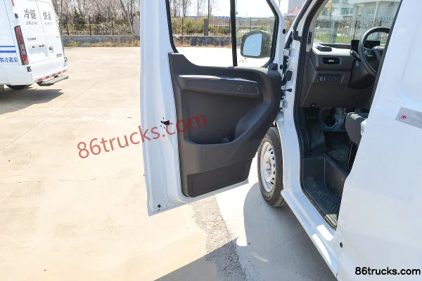 JMC E Fushun 2025 Model Blind Window Version 4.885m Pure Electric Short Wheelbase Low Roof Enclosed Van 41.86kWh Cab (2) | 86Trucks