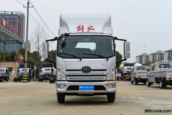FAW Jiefang Lingtu F7 2.5L Diesel 185hp 4X2(6 wheels) Fast Gear 8-Speed 3600 Wheelbase 4.16m Single Row Stake Truck Exterior (2) | 86Trucks