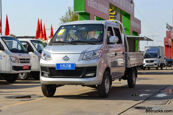 Changan Kuayue King X1 1.2L Gasoline 91hp 4X2(6 wheels) 5-Speed Manual 2.55m Double Cab Flatbed Mini Truck Exterior (3) | 86Trucks