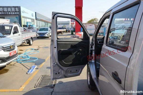 Changan Kuayue King X1 1.2L Gasoline 91hp 4X2(6 wheels) 5-Speed Manual 2.55m Double Cab Flatbed Mini Truck (1) | 86Trucks