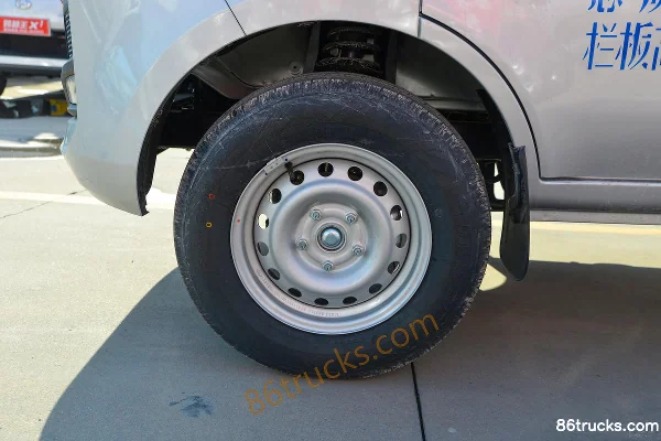 Changan Kuayue King X1 1.2L Gasoline 91hp 4X2(6 wheels) 5-Speed Manual 2.55m Double Cab Flatbed Mini Truck Chassis (2) | 86Trucks