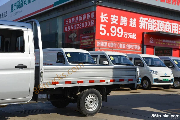 Changan Kuayue King X1 1.2L Gasoline 91hp 4X2(6 wheels) 5-Speed Manual 2.55m Double Cab Flatbed Mini Truck Body (1) | 86Trucks
