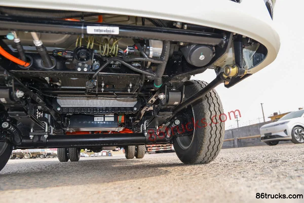 Foton M2 4.12m Single Row Pure Electric Stake Mini Truck CATL 55.7kWh 4X2(6 wheels) Chassis (3) | 86Trucks