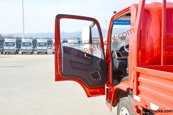 SHACMAN Commercial Vehicle Delong G300 2.5L Diesel 165 hp 4X2(6 wheels) Fast Gear 8-Speed 4.18m Single Row Flatbed Light Truck Cab (1) | 86T