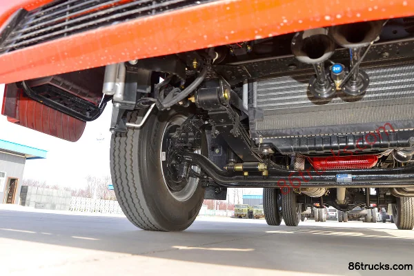 SHACMAN Commercial Vehicle Delong G300 2.5L Diesel 165 hp 4X2(6 wheels) Fast Gear 8-Speed 4.18m Single Row Flatbed Light Truck Chassis (2)