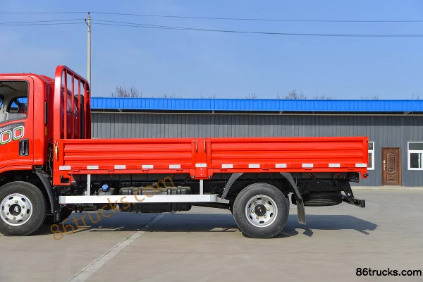 SHACMAN Commercial Vehicle Delong G300 2.5L Diesel 165 hp 4X2(6 wheels) Fast Gear 8-Speed 4.18m Single Row Flatbed Light Truck Body (2) | 86