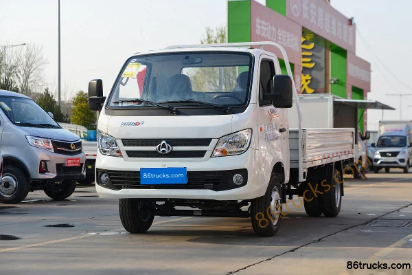 Changan Kuayue D3 Comfort 1.6L Gasoline 122hp 4X2(6 wheels) Landai 5-Speed 3.8m Single Row Stake Truck Mini Truck Exterior (3) | 86Trucks