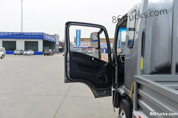 SHACMAN Commercial Vehicle Delong G300 2.5L Diesel 160hp 4X2(6 wheels) Fast Gear 6-Speed 3.82m Crew Cab Flatbed Light Truck (1) | 86Trucks