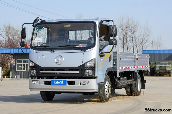 SHACMAN Commercial Vehicle Delong G1 2.5L diesel 137 ch 4X2(6 roues) Fast Gear 8 vitesses 4.18 m camion léger à plate-forme à ridelles cabin