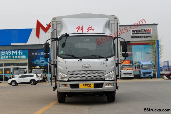 FAW Jiefang J6F 160 hp 4X2(6 wheels) 5.4m semi-sleeper cab stake truck Exterior (2) | 86Trucks