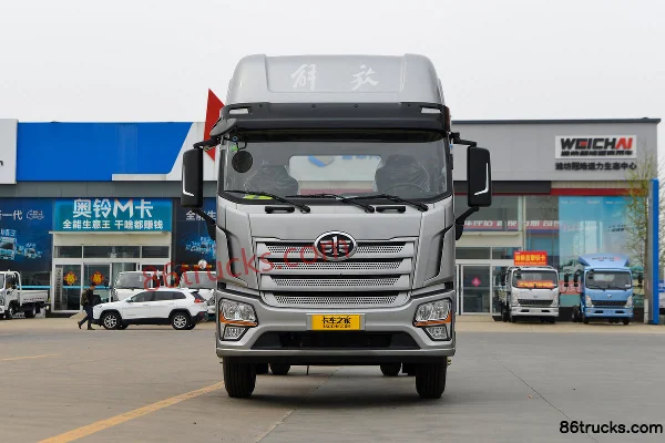FAW Jiefang Qingdao JK6 Medium Truck 220 hp 4X2(6 wheels) 7.75 m Van Cargo Truck (China VI) (6100 Wheelbase) Exterior (2) | 86Trucks