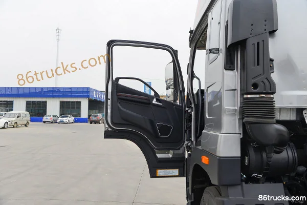 FAW Jiefang Qingdao JK6 Medium Truck 220 hp 4X2(6 wheels) 7.75 m Van Cargo Truck (China VI) (6100 Wheelbase) Cab (1) | 86Trucks