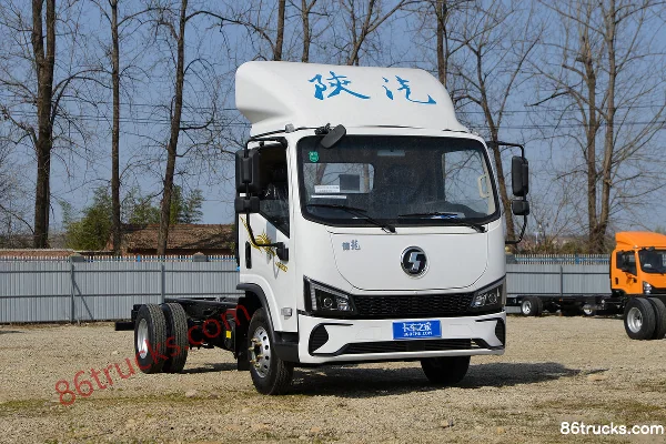SHACMAN Delong G200 2.5L Diesel 170hp 4X2(6 wheels) Fast Gear 8-Speed 4.15m Single Row Stake Truck Exterior