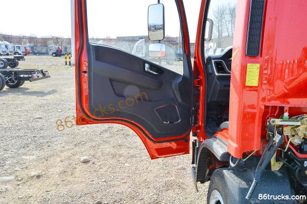 SHACMAN Commercial Vehicle Delong G200 2.5L Diesel 176 hp 4X2(6 wheels) Fast Gear 6-Speed 3.82m Half-Cab Van Light Truck (2) | 86Trucks