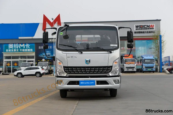 Lanqing Light Truck Long N Luxury 140hp 4X2(6 wheels) 4.18m Single Row Stake Light Truck (Medium Body) Exterior (2) | 86Trucks