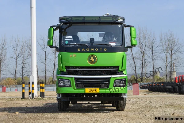SHACMAN Commercial Vehicle Deyu Q300 8.5L Diesel 380hp 8X4(12 wheels) Fast Gear 12-Speed 5.6m Dump Truck Exterior (2) | 86Trucks