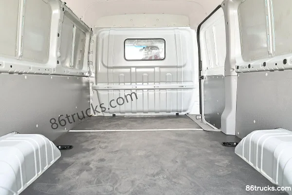 JAC Xingrui EV5 Version Logistique Urbaine Camion fourgon électrique pur 5,5 m 53,76 kWh Caisse (2) | 86Trucks