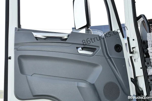 JAC Heavy Truck Gallop A5L 4.5L Diesel 240hp 4X2(6 wheels) Fast Gear 8-Speed 10m Van Cargo Truck Cab (2) | 86Trucks