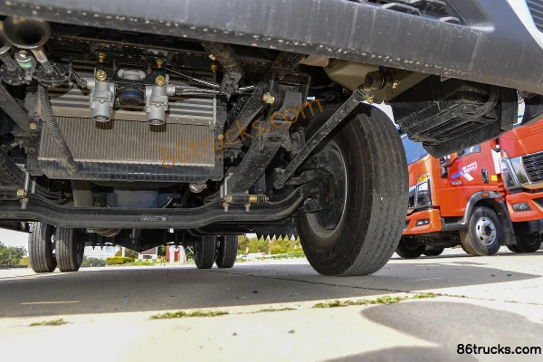 Sinotruk Tongshuai PRO 2.5L Diesel 170hp 4X2(6 wheels) 8-Speed 4.15m Single Row Van Light Truck Chassis (3) | 86Trucks