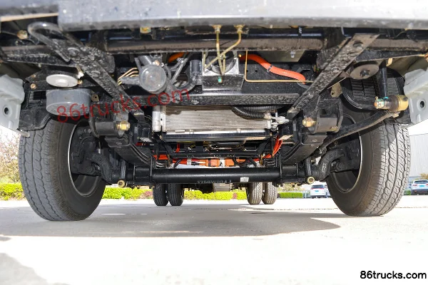 Kama Ruihang EX1 4.02m Single Row Pure Electric Flatbed Mini Truck Yiwei 66.54kWh 4X2(6 wheels) Chassis (1) | 86Trucks