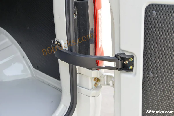Kama Junhang ES7 3.2T 2-seat 5.265m pure electric panel van 38.016kWh Body (3) | 86Trucks