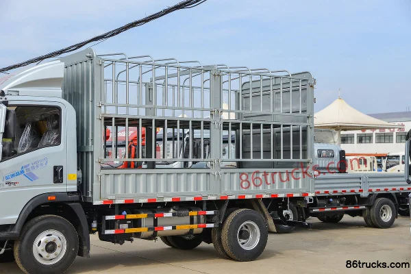 Sinotruk HOWO Tongshuai 2.5L Diesel 180hp 4X2(6 wheels) Sinotruk 10-Speed 4.15m Single Row Cargo Cage Light Truck Body (1) | 86Trucks
