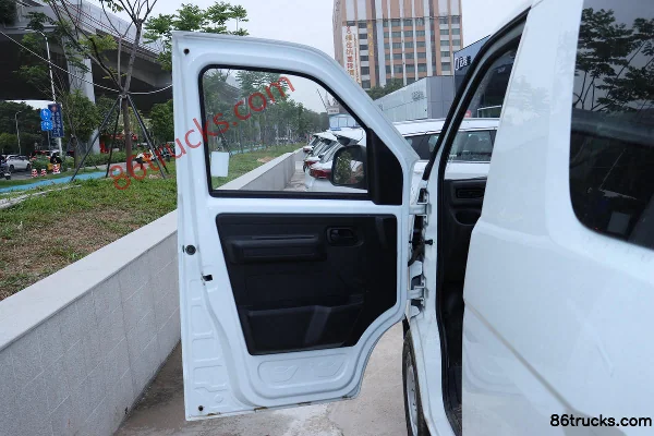 Kairui Jiangtun E7 Clear Window Edition 7-Seat 5.15m Pure Electric Light Bus 41.86kWh Cab (2) | 86Trucks