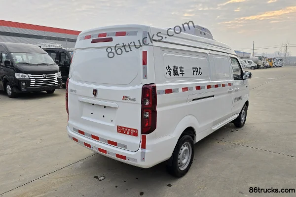 Xinyuan Jinbei New Haishi X30L Fortune Edition 102 hp 1.5L Gasoline 2.168m Refrigerated Truck Exterior (2) | 86Trucks