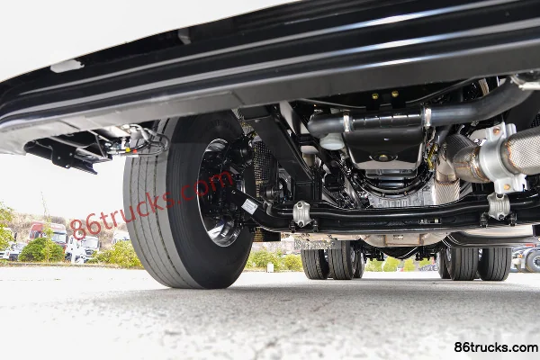 Dongfeng Commercial Vehicle Dongfeng Tianlong KL Qihang Edition 2.0 10.8L Diesel 490hp 6X4(10 wheels) Eaton 12-speed AMT Automatic Hazardous