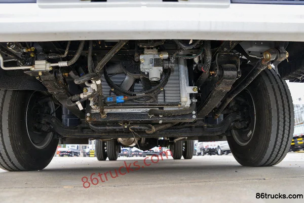 FAW Jiefang Hu 6G Medium Body 4.5T 4.05m Single Row Plug-in Hybrid Refrigerated Truck 14.016kWh 4X2(6 wheels) Chassis (1) | 86Trucks