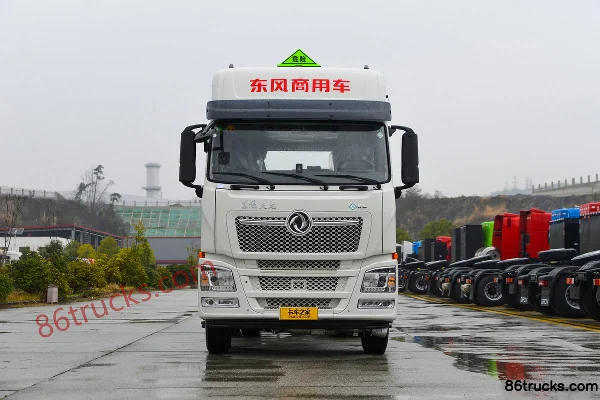 Dongfeng Commercial Vehicle Tianlong KL 12.9L LNG 520 hp 6X4(10 wheels) Dongfeng 14-speed Hazardous Materials Tractor Truck Exterior (2) | 8