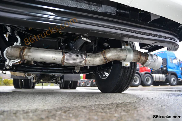 Dongfeng Commercial Vehicle Tianlong KL 12.9L LNG 520 hp 6X4(10 wheels) Dongfeng 14-speed Hazardous Materials Tractor Truck Chassis (3) | 86