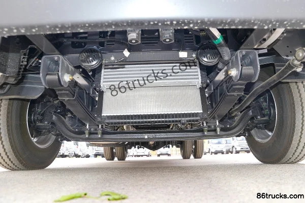 Foton Aumark S1 Series Southwest Version 156 hp 4X2(6 wheels) 4.17m Single Row Flatbed Light Truck Chassis (1) | 86Trucks