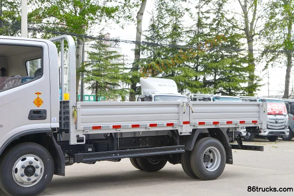 Foton Aumark S1 Series Southwest Version 156 hp 4X2(6 wheels) 4.17m Single Row Flatbed Light Truck Body (1) | 86Trucks