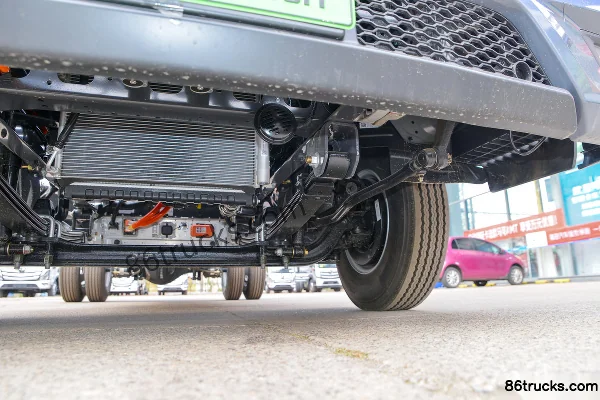 Foton Zhilan ES 4.17m Single Row Electric Stake Light Truck CATL 100.46kWh 4X2(6 wheels) Chassis (3) | 86Trucks