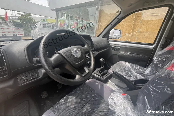 Dongfeng D71 PLUS 1.6L Gasoline 122hp 4X2(6 wheels) 5-Speed 3.7m Single Row Enclosed Mini Truck Cab (2) | 86Trucks