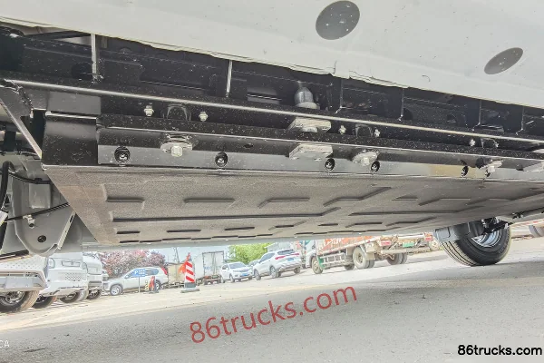 FARIZON Xingxiang Huanneng V01 2-seat Pure Electric Enclosed Van Guoxuan 45.15kWh Chassis (1) | 86Trucks