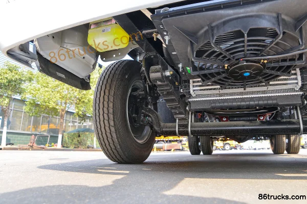 Foton Forland Xiaoka Zhixing 3 115 ch 4X2(6 roues) camion benne à compression (marque Chengli) Châssis (2) | 86Trucks